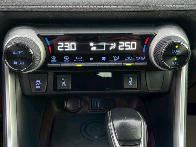 RAV4  第14張相片