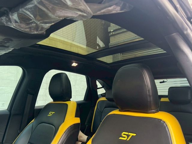 KUGA  第5張相片