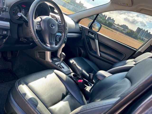 FORESTER  第8張相片