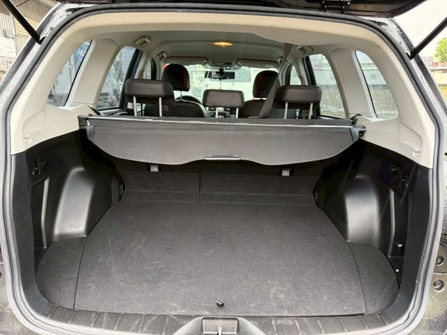 FORESTER  第4張相片