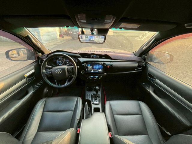 HILUX  第13張相片