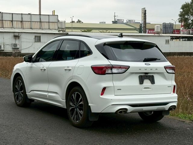 KUGA  第3張相片
