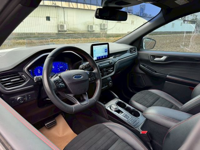 KUGA  第14張相片