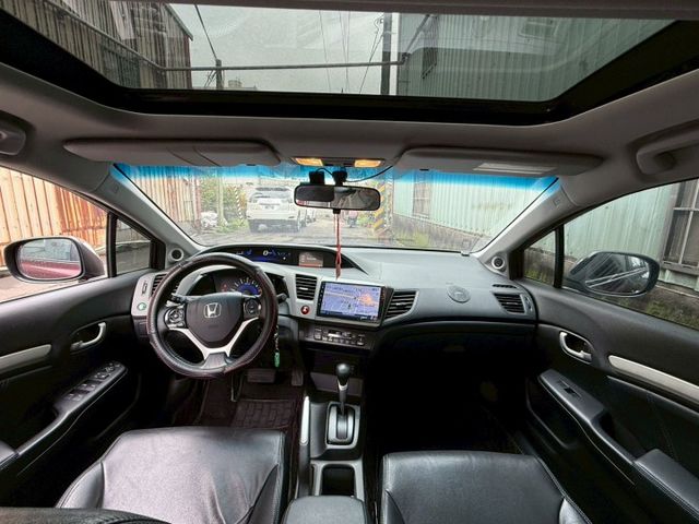 CIVIC  第4張相片