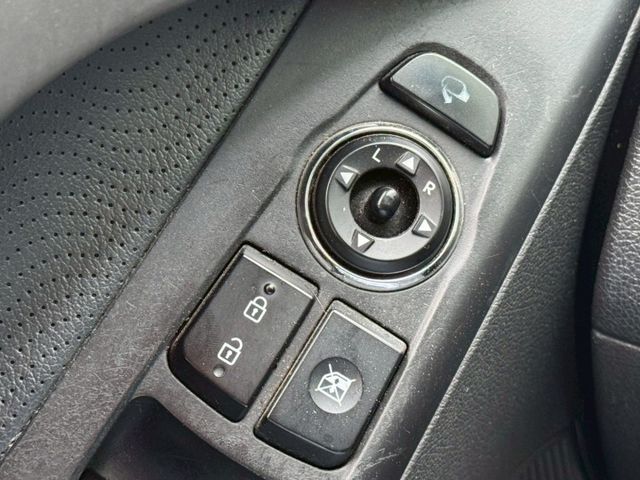 ELANTRA  第8張相片