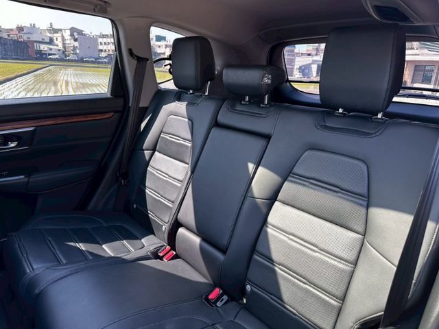 CR-V  第7張相片