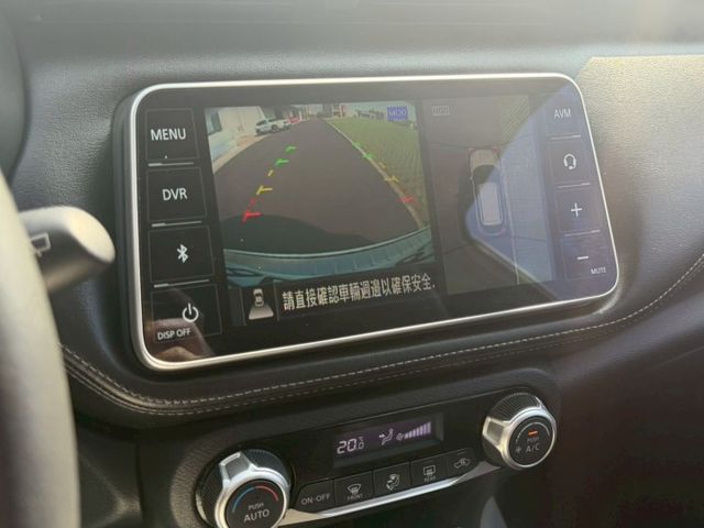 KICKS  第4張相片