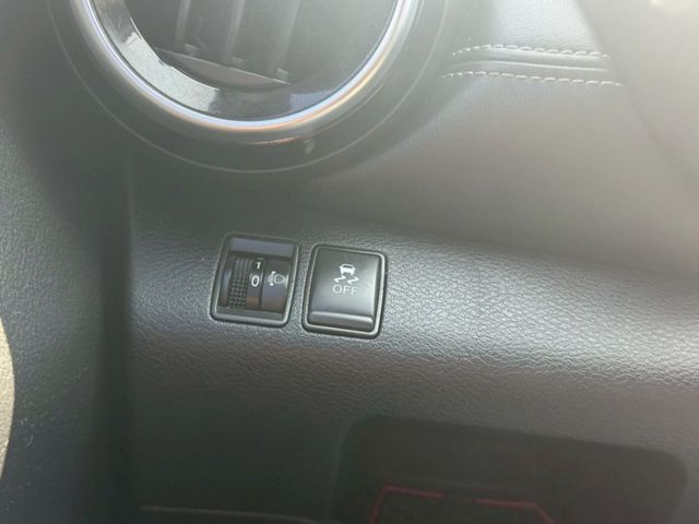 KICKS  第7張相片