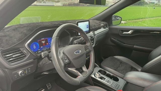 KUGA  第15張相片