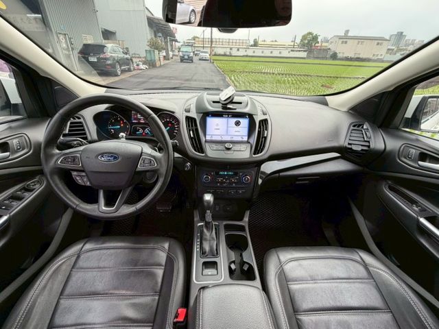 KUGA  第12張相片