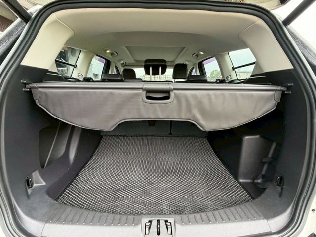 KUGA  第13張相片