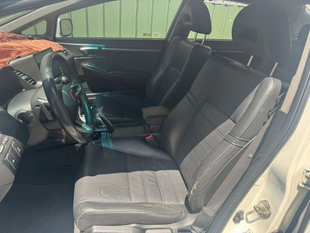 CIVIC  第9張相片