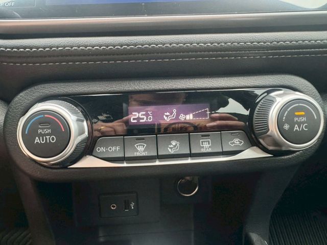 KICKS  第11張相片