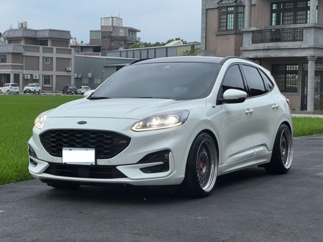 KUGA  第2張相片