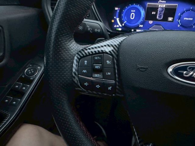KUGA  第6張相片