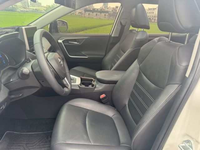 RAV4  第16張相片