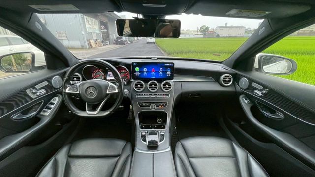 C-CLASS SEDAN W205  第4張相片