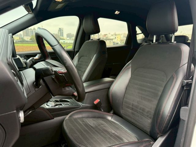 KUGA  第8張相片