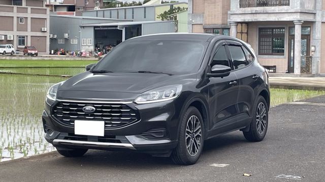 KUGA  第2張相片