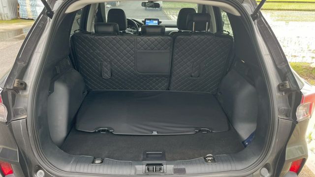 KUGA  第4張相片
