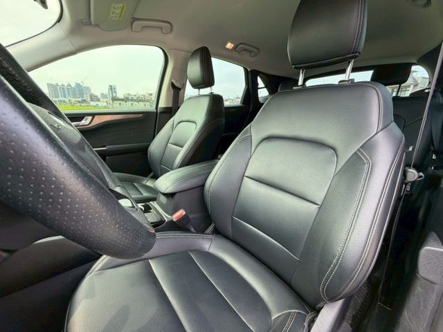 KUGA  第10張相片