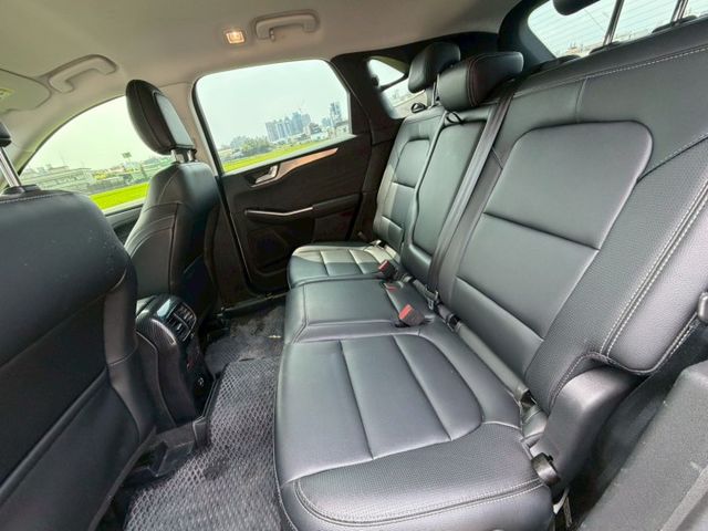 KUGA  第12張相片