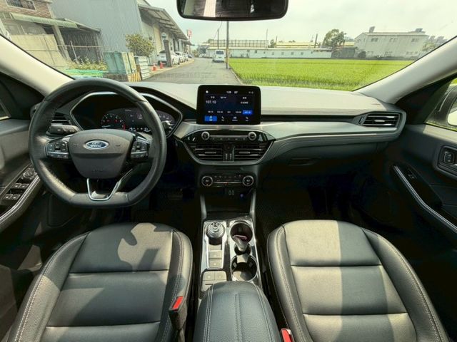 KUGA  第13張相片