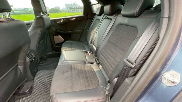 KUGA  第12張相片