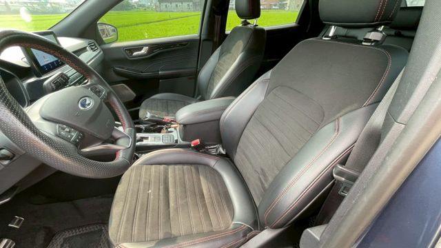 KUGA  第13張相片