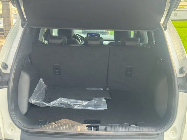 KUGA  第4張相片