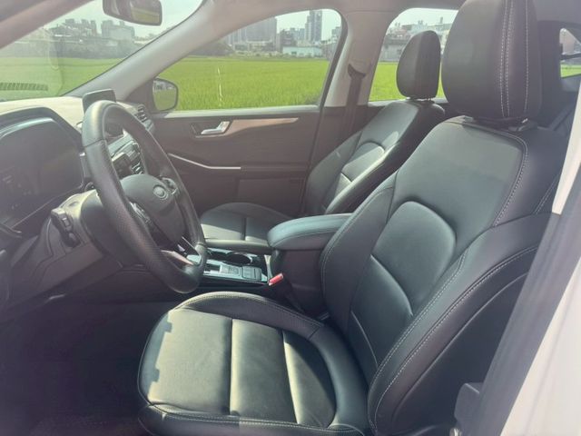 KUGA  第16張相片