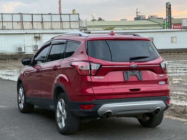 KUGA  第3張相片