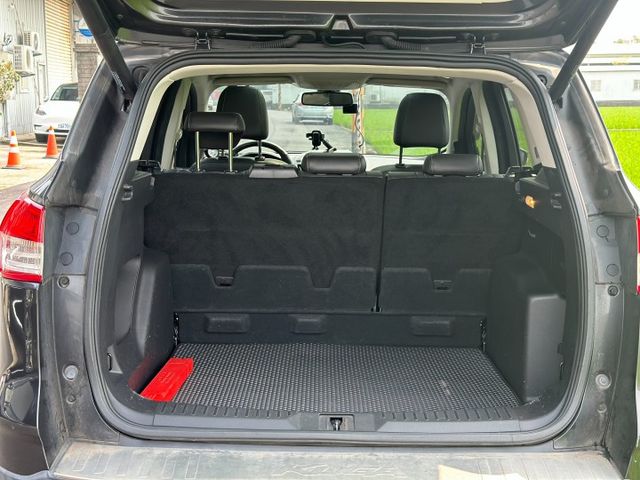 KUGA  第4張相片