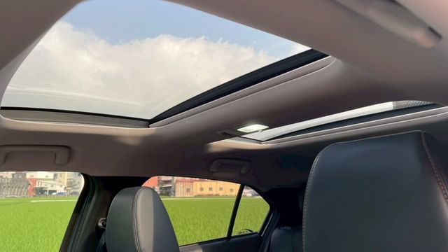 ECLIPSE CROSS  第14張相片