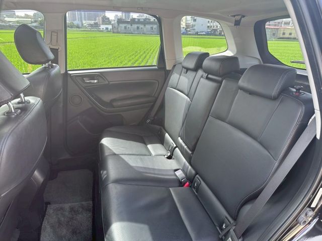 FORESTER  第6張相片