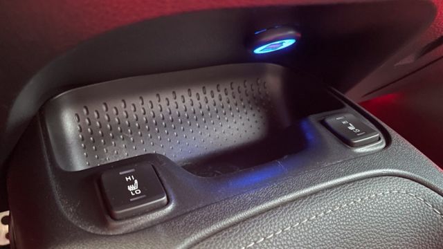 AURIS  第13張相片