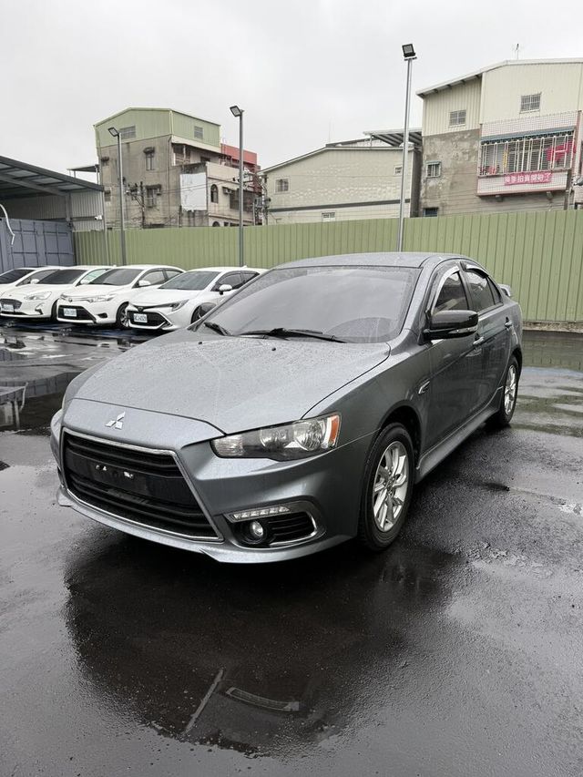 MITSUBISHI三菱 LANCER IO  第2張相片