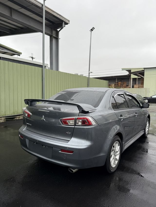 MITSUBISHI三菱 LANCER IO  第3張相片