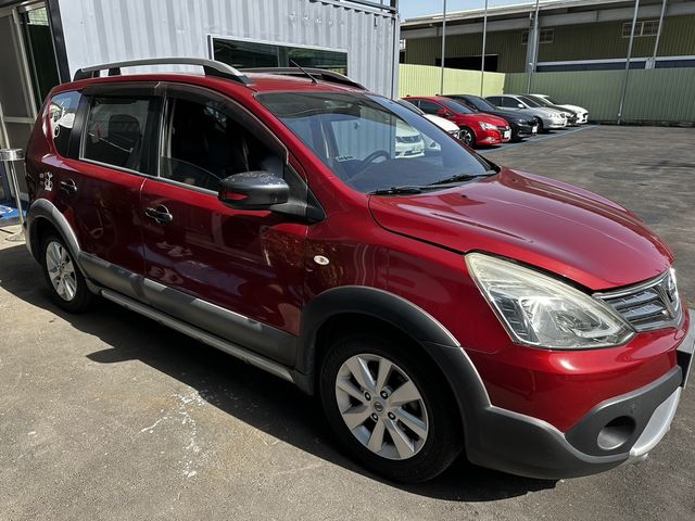 NISSAN日產 LIVINA  第2張相片