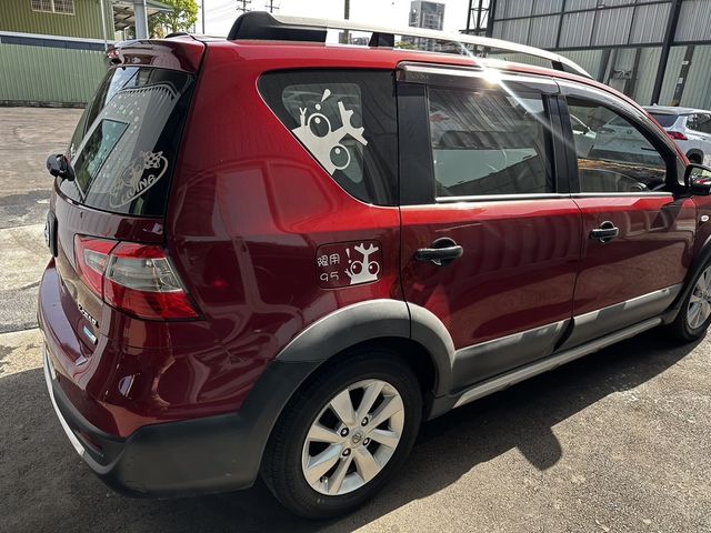 NISSAN日產 LIVINA  第4張相片