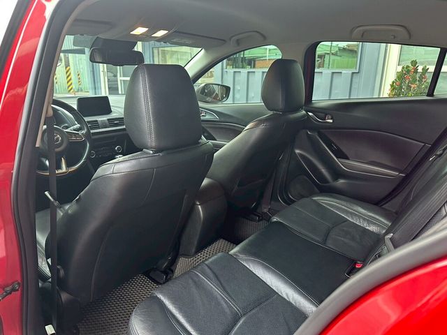 MAZDA馬自達 MAZDA 3  第5張相片