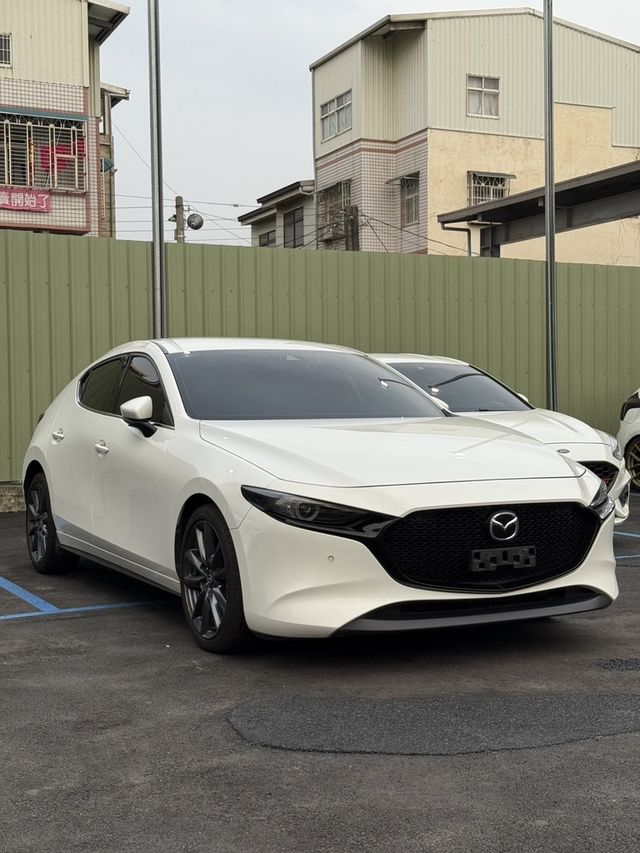 MAZDA馬自達 MAZDA 3  第2張相片