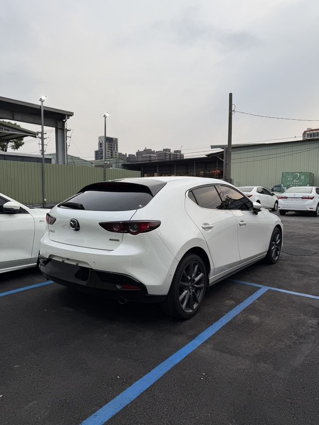 MAZDA馬自達 MAZDA 3  第4張相片