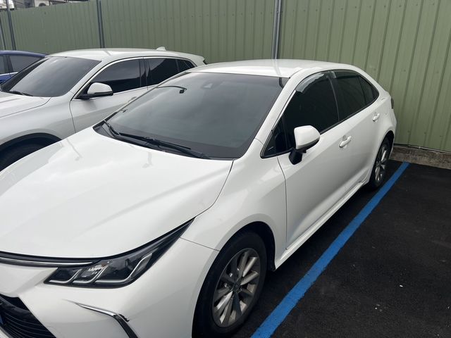 TOYOTA豐田 ALTIS  第1張相片