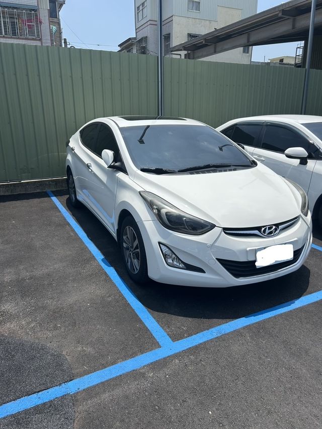 HYUNDAI現代 ELANTRA  第1張相片