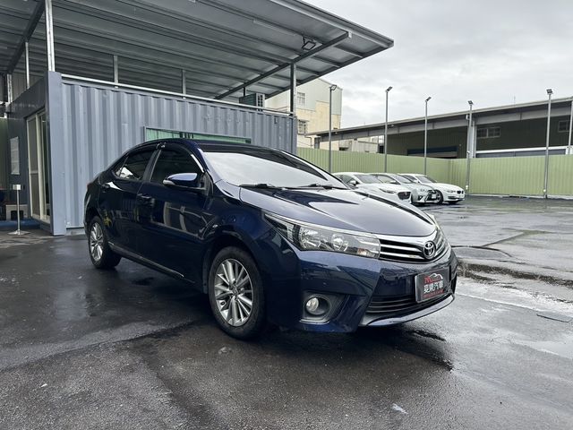 TOYOTA豐田 ALTIS  第2張相片