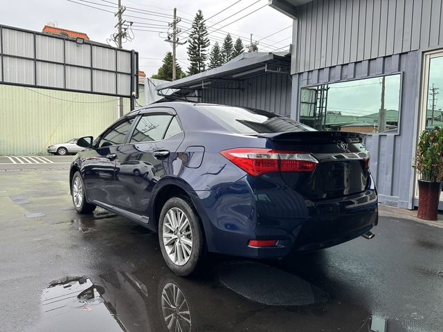 TOYOTA豐田 ALTIS  第3張相片