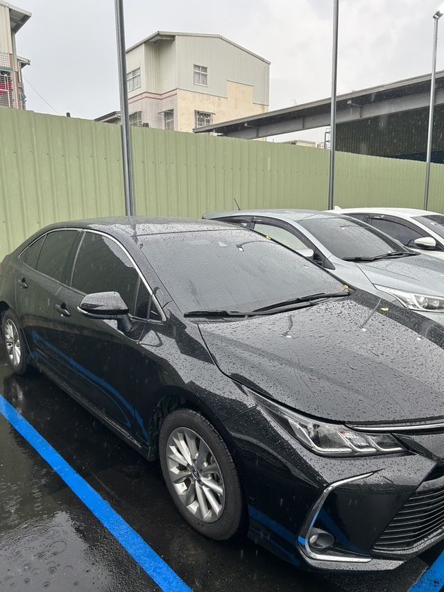 TOYOTA豐田 ALTIS  第1張相片