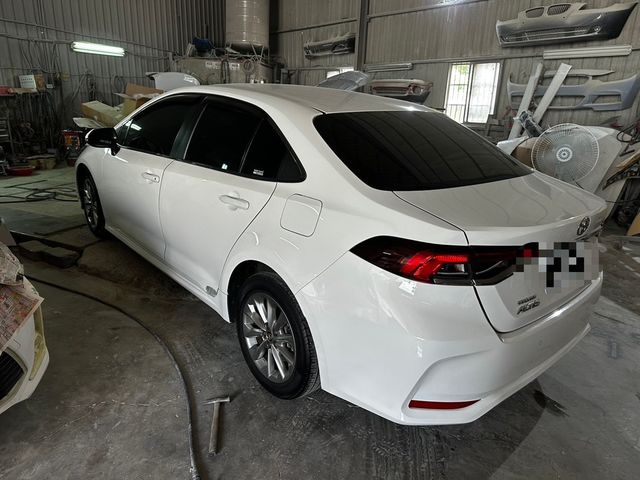 TOYOTA豐田 ALTIS  第2張相片