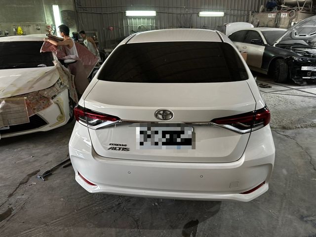 TOYOTA豐田 ALTIS  第3張相片